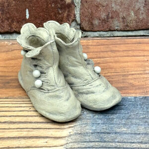 Vtg Victorian Baby Shoes‎ Resin Popular Imports Victoria Child's Collection 1999